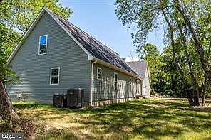 2nd image of 6980 Hopkins Neck Rd