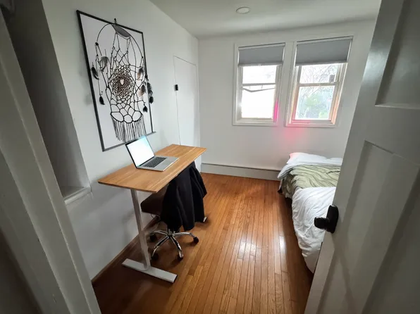 140 Beach Street image 2 of 8