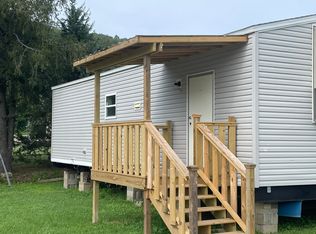 5 Otter Ln, Charleston, WV 25302