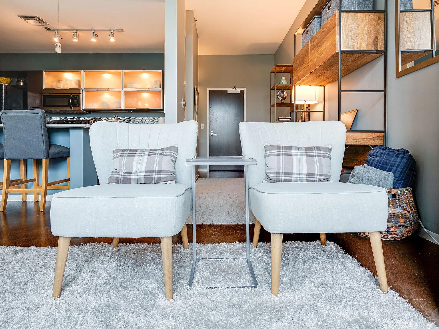 1 bed, 770 sqft, $3,200 — Photo 3
