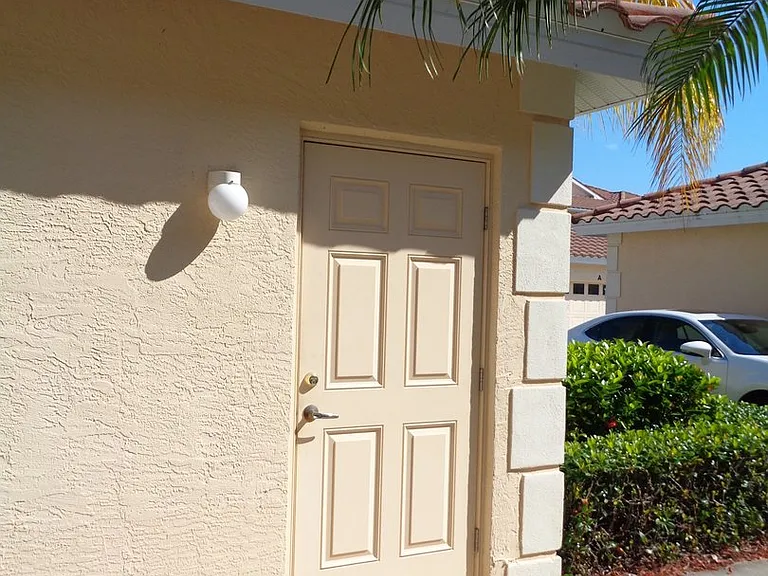 4430B Corso Venetia Blvd — Photo 3