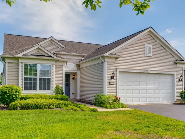 3213 Epstein Cir, Mundelein, IL 60060