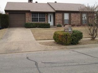 5905 Ranch Rd, Haltom City, TX 76148