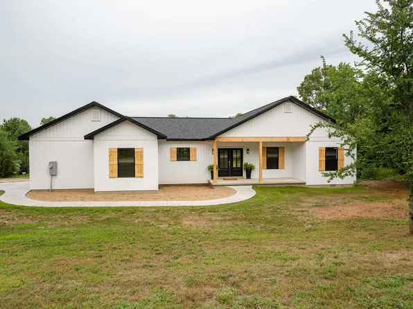 124 Feather Sound Cir, Bull Shoals, AR 72619