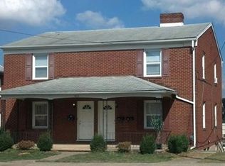 925 W Main St APT C, Waynesboro, VA 22980