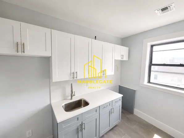 125 Osborne Ter #144, Newark, NJ 07108