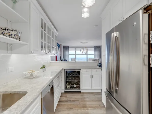 7000 Boulevard East APT 44G, Guttenberg, NJ 07093