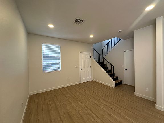 3rd image of 2635 Cottonwillow St