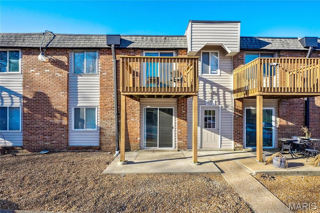 2781 Blackforest Dr APT B, Saint Louis, MO 63129 | Zillow