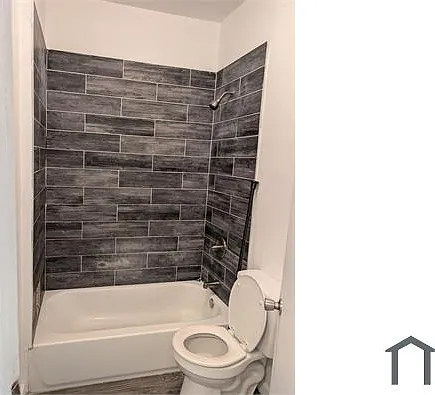 2411 N Hollywood St — Photo 12