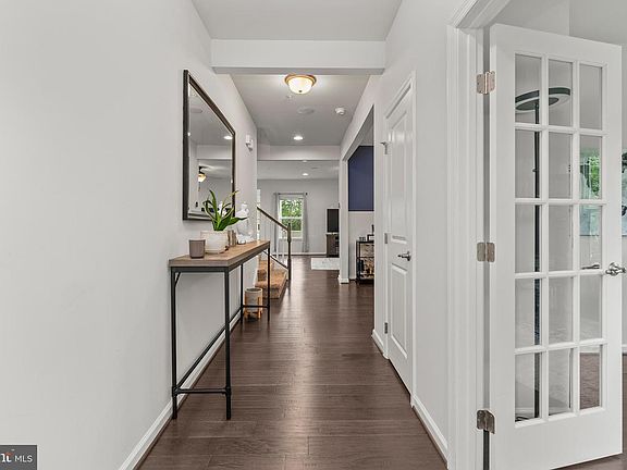 5th image of 8365 Eagle St