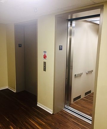 5th image of 3303 S Grove Ave #506