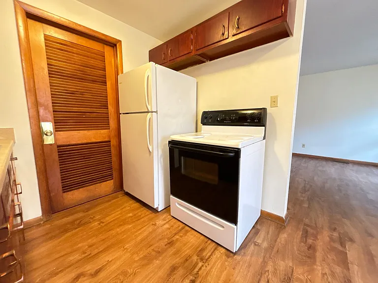 26-28 Mello Ave — Photo 6