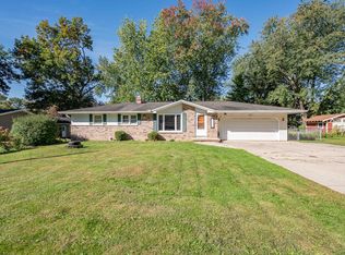 1434 Baumgart Rd, Green Bay, WI 54304