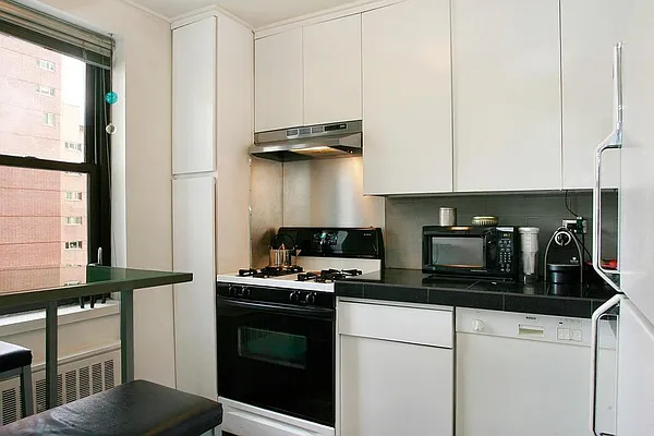 Sold by Corcoran | media 17