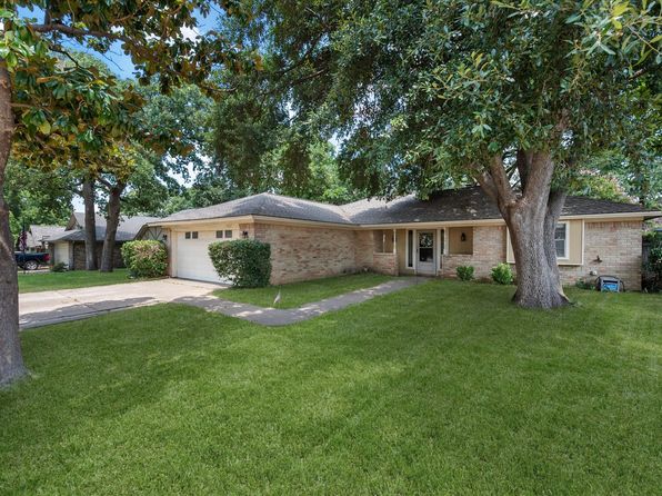 5807 Melstone Dr, Arlington, TX 76016