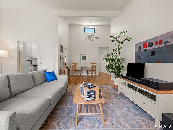 3rd image of 82 Olcott Way #82