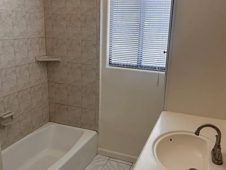 5935 Buffalo Ave — Photo 11