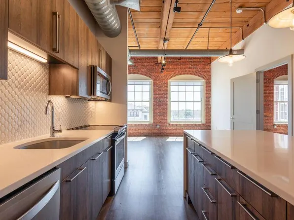 165 Thorndike Street