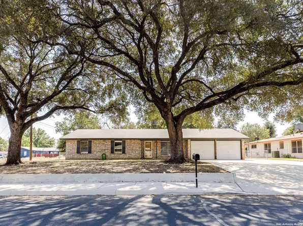 4726 WINNEWAY DR, San Antonio, TX 78222