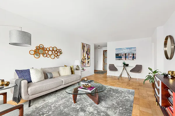 Sold by Compass | media 7