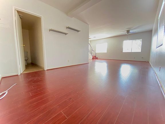 2nd image of 1382 E Villa St