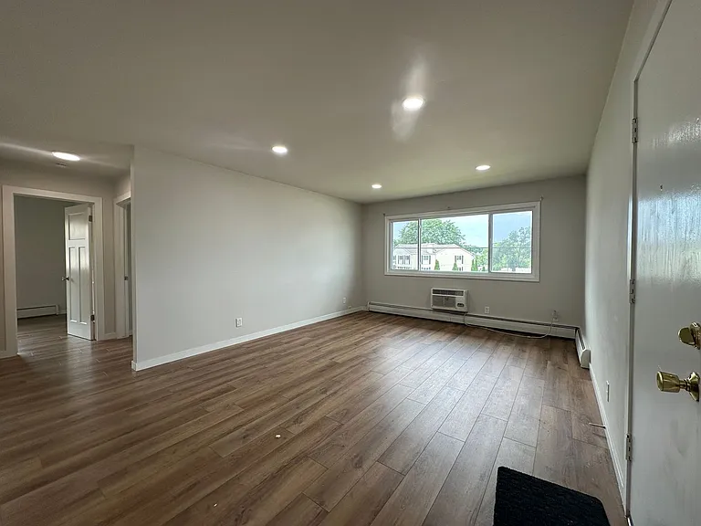 7440 Century Ave. — Photo 17