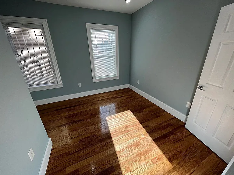 372 Oxford St #3 — Photo 11