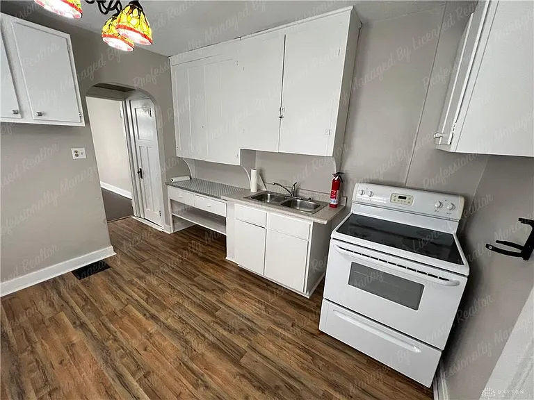 614 S Smithville Rd — Photo 15