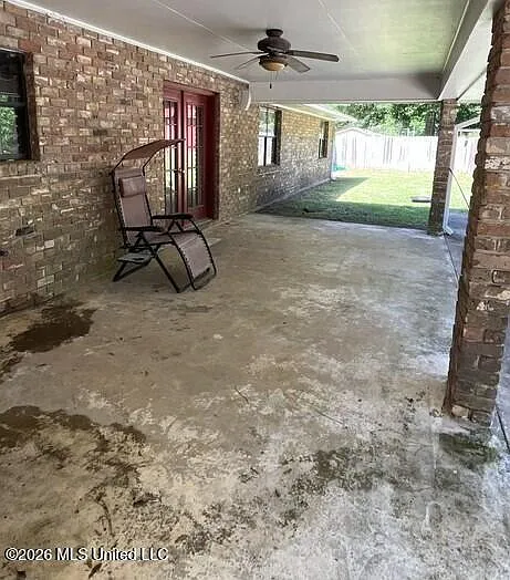 1056 Broken Arrow Ln — Photo 15