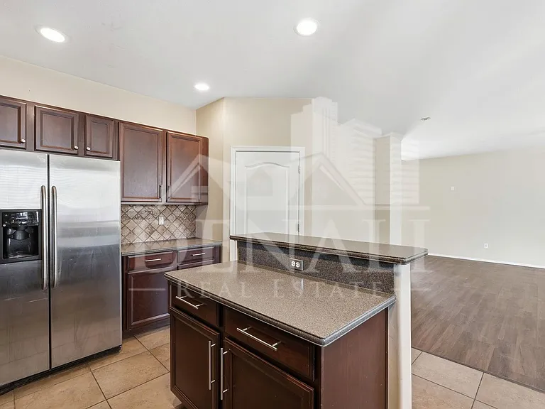 3576 W Goshen Dr — Photo 8