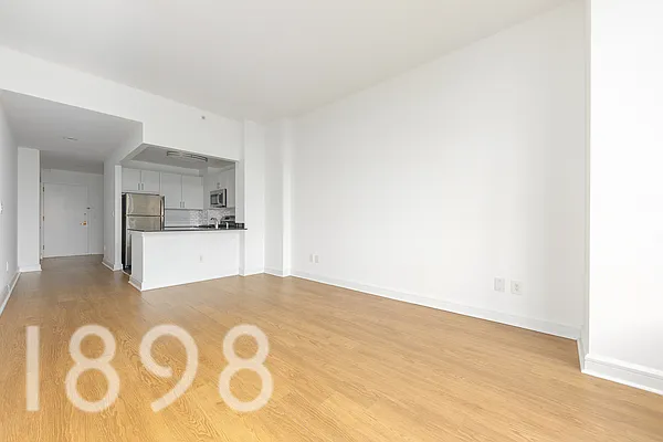 Rented by A&E Real Estate Management | media 26