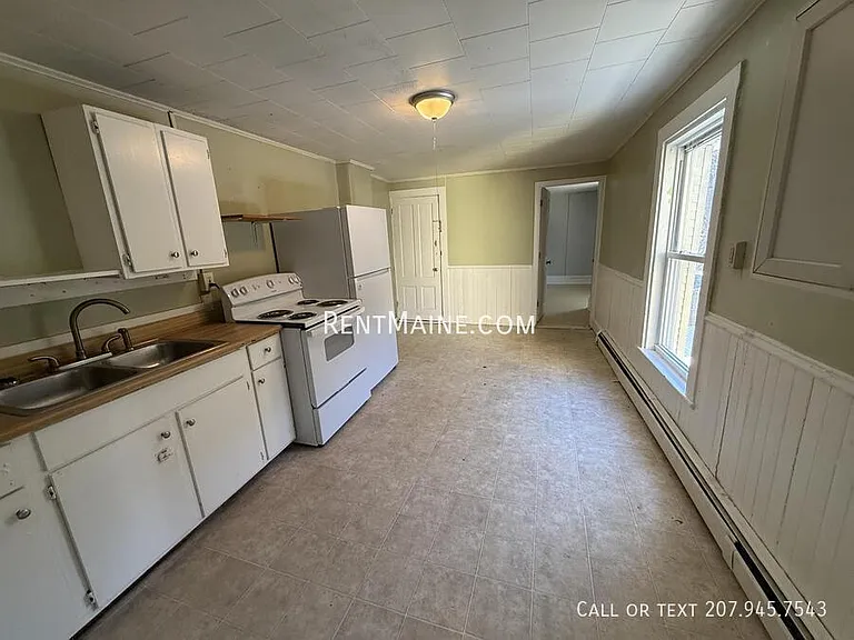 24 Birch St #2 — Photo 2