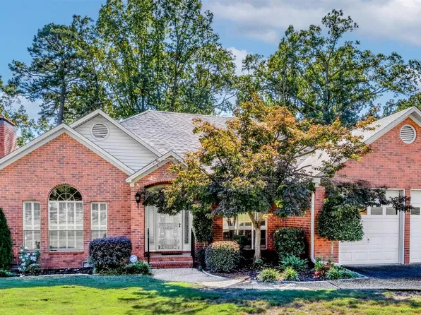 16 Masters Place Dr, Maumelle, AR 72113