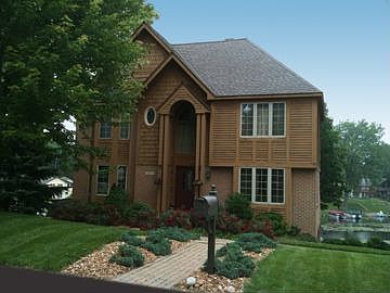 1st image of 3604 Lakeview Dr