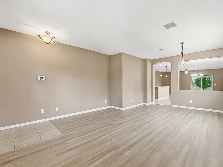 371 W Flame Tree Ave — Photo 26