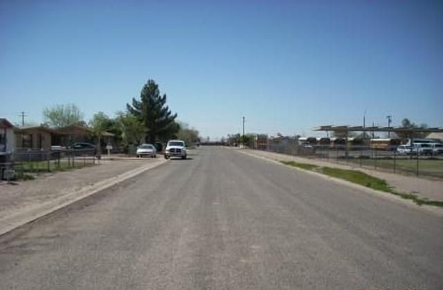 2nd image of 403 W 10th St
