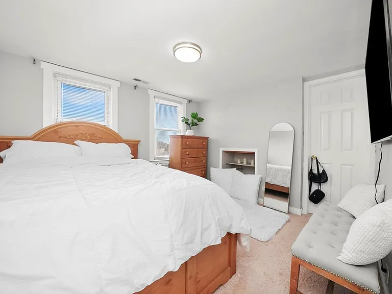 3832 N Pulaski Rd #3 — Photo 10