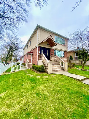 Rented by Mae Equities | media 11