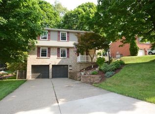 5892 Dashwood Dr, Bethel Park, PA