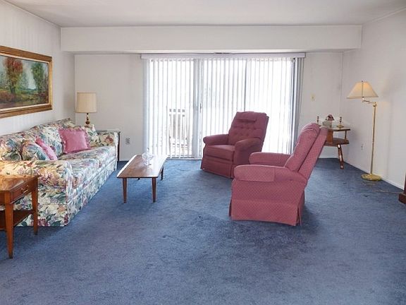 2nd image of 1 Henley Dr #1