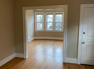 1069 Wayburn St #2, Grosse Pointe, MI 48230