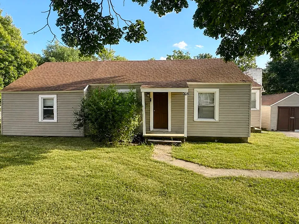 2648 W Farm Road 182