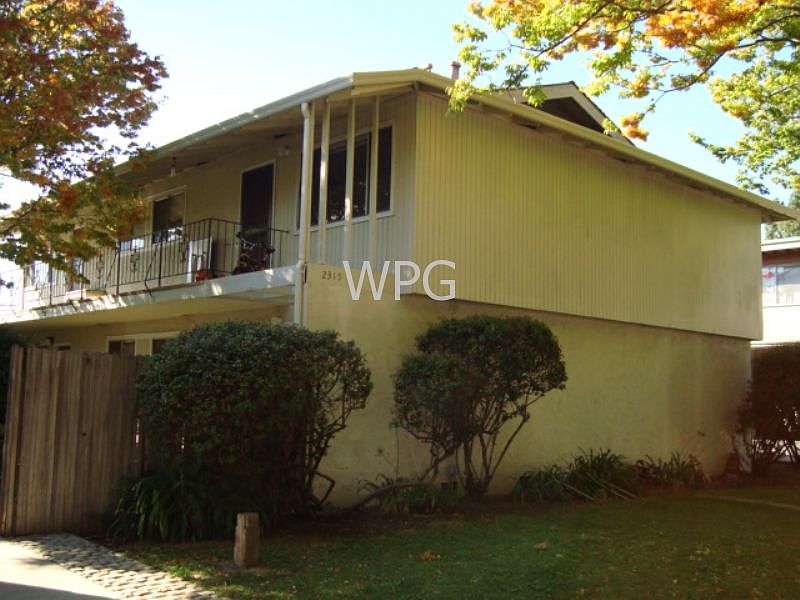 1st image of 2315 Pauline Dr APT 4
