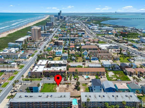 122 E Pike St, South Padre Island, TX 78597