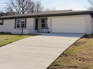 2816 Gardenia Dr, Fort Worth, TX 76119