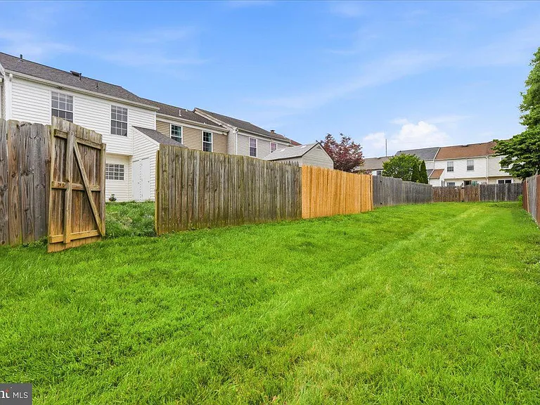 5735 Sunset View Ln — Photo 34