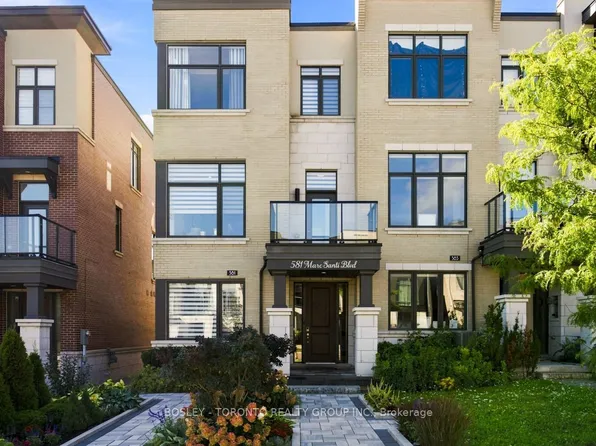 581 Marc Santi Blvd, Vaughan, ON L6A 4Z8