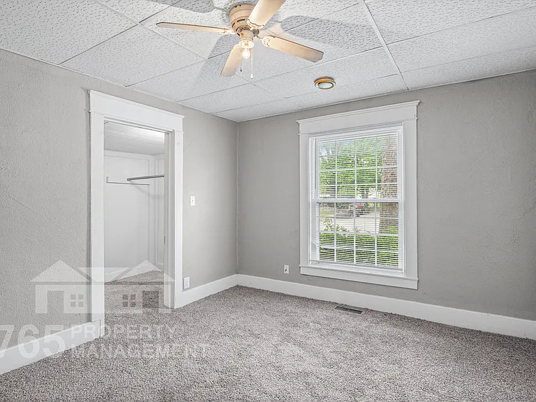 1325 N Wabash Ave — Photo 5
