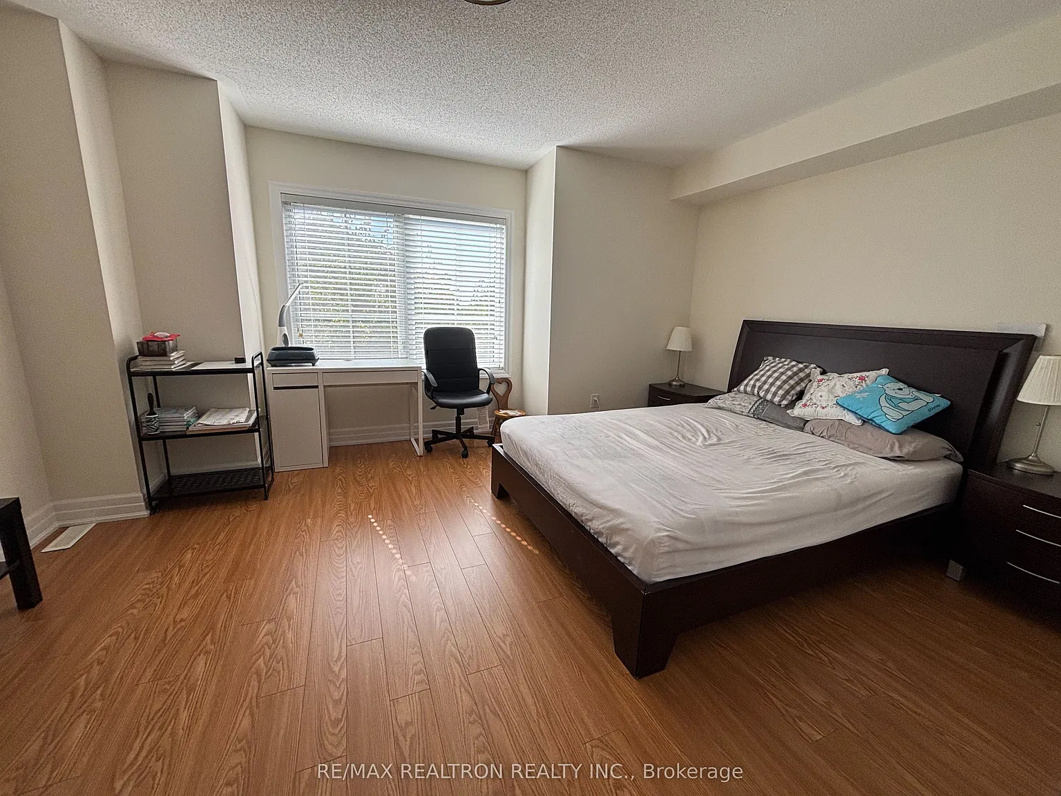 1 bed, $950 — Photo 3